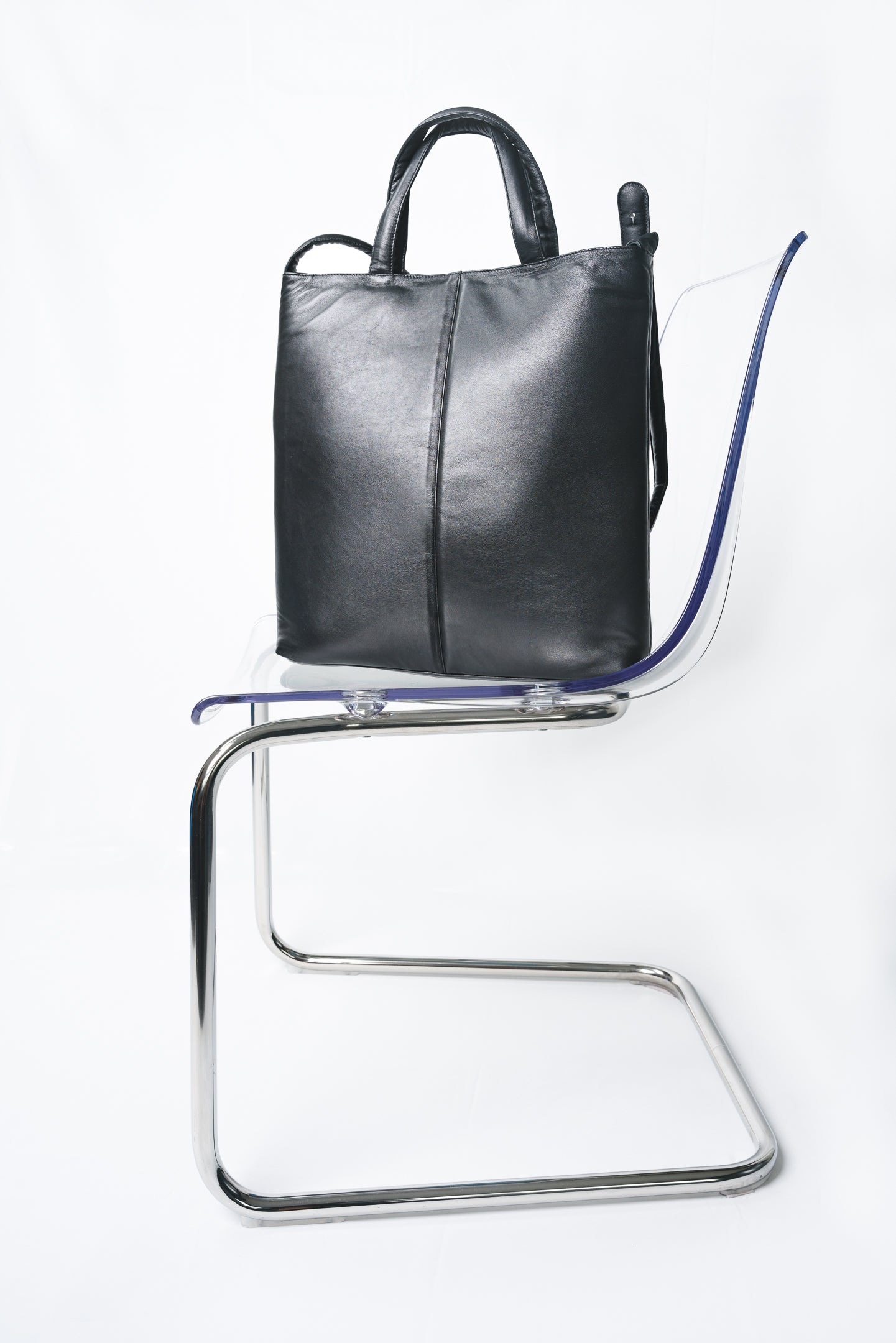 Biggie Black - Gepolsterte Ledertasche